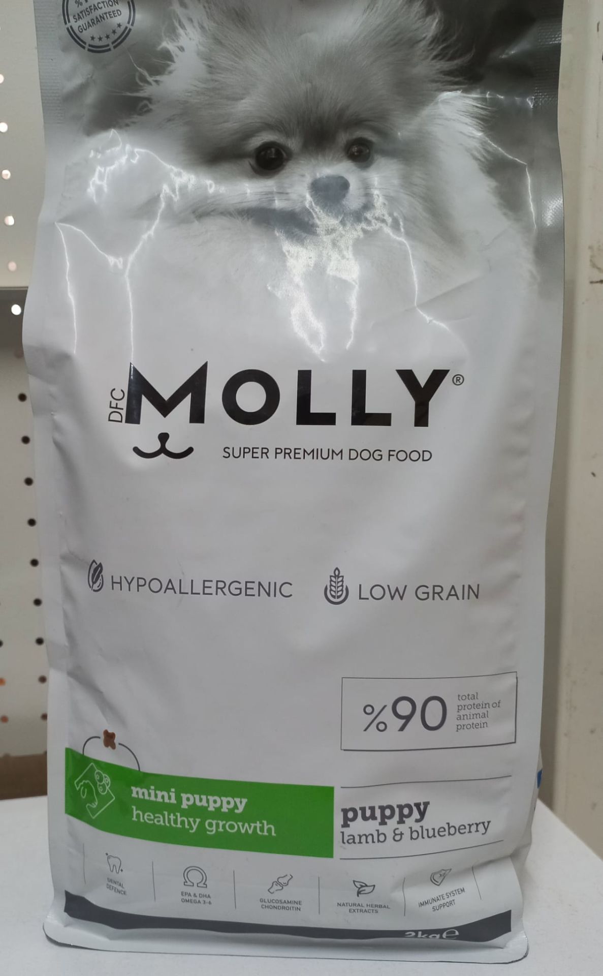 Molly Hypoallergenic Kuzu Etli Mini Irk Yavru Köpek Maması 2 kg (stt:11/2025)